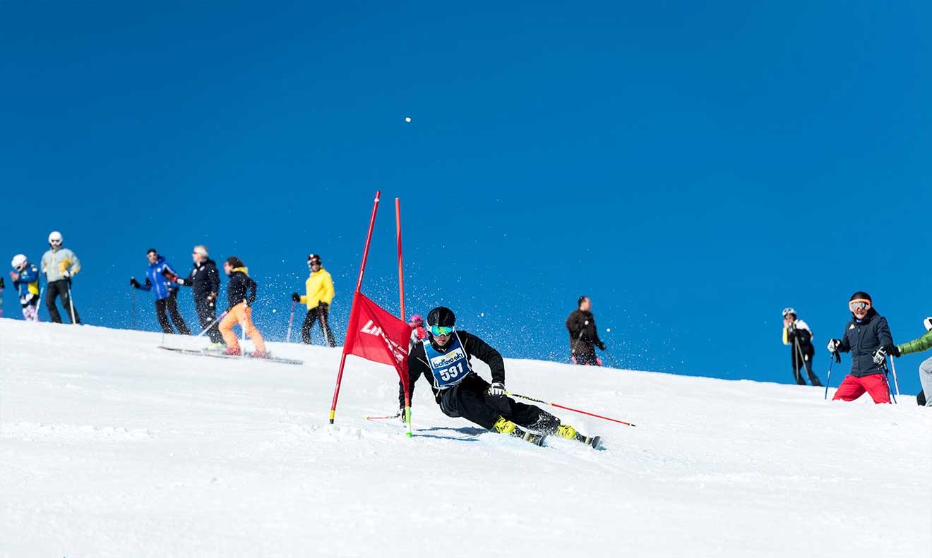 Organizza gara di sci