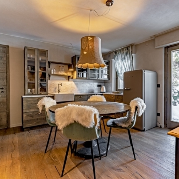 B&B Castlan